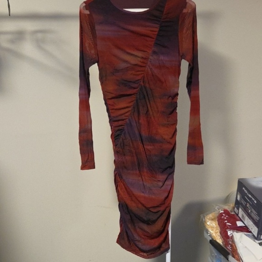 Source Unknown Red and Black Long Sleeve Dress